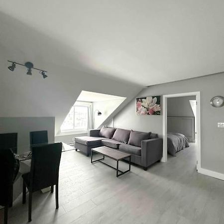 Unique Modern Luxury 2 Bedroom Apartment Rental Chapleau Buitenkant foto