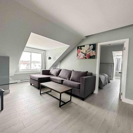 Unique Modern Luxury 2 Bedroom Apartment Rental Chapleau Buitenkant foto