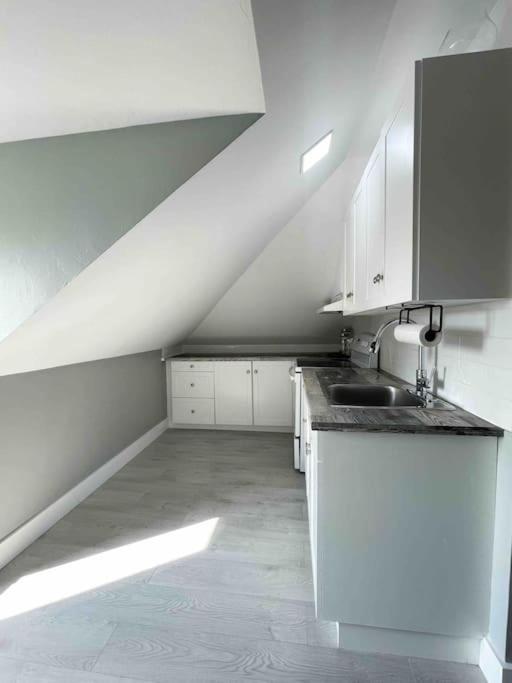 Unique Modern Luxury 2 Bedroom Apartment Rental Chapleau Buitenkant foto